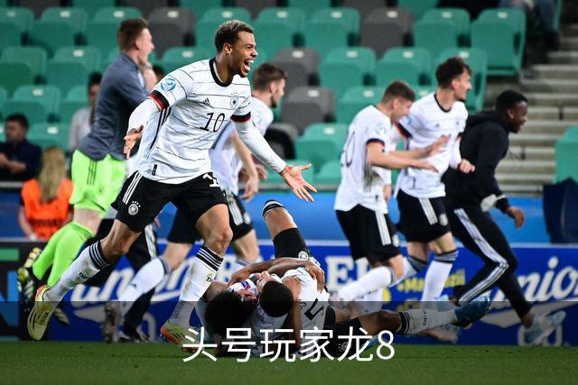 头号玩家龙8公司形象展示图